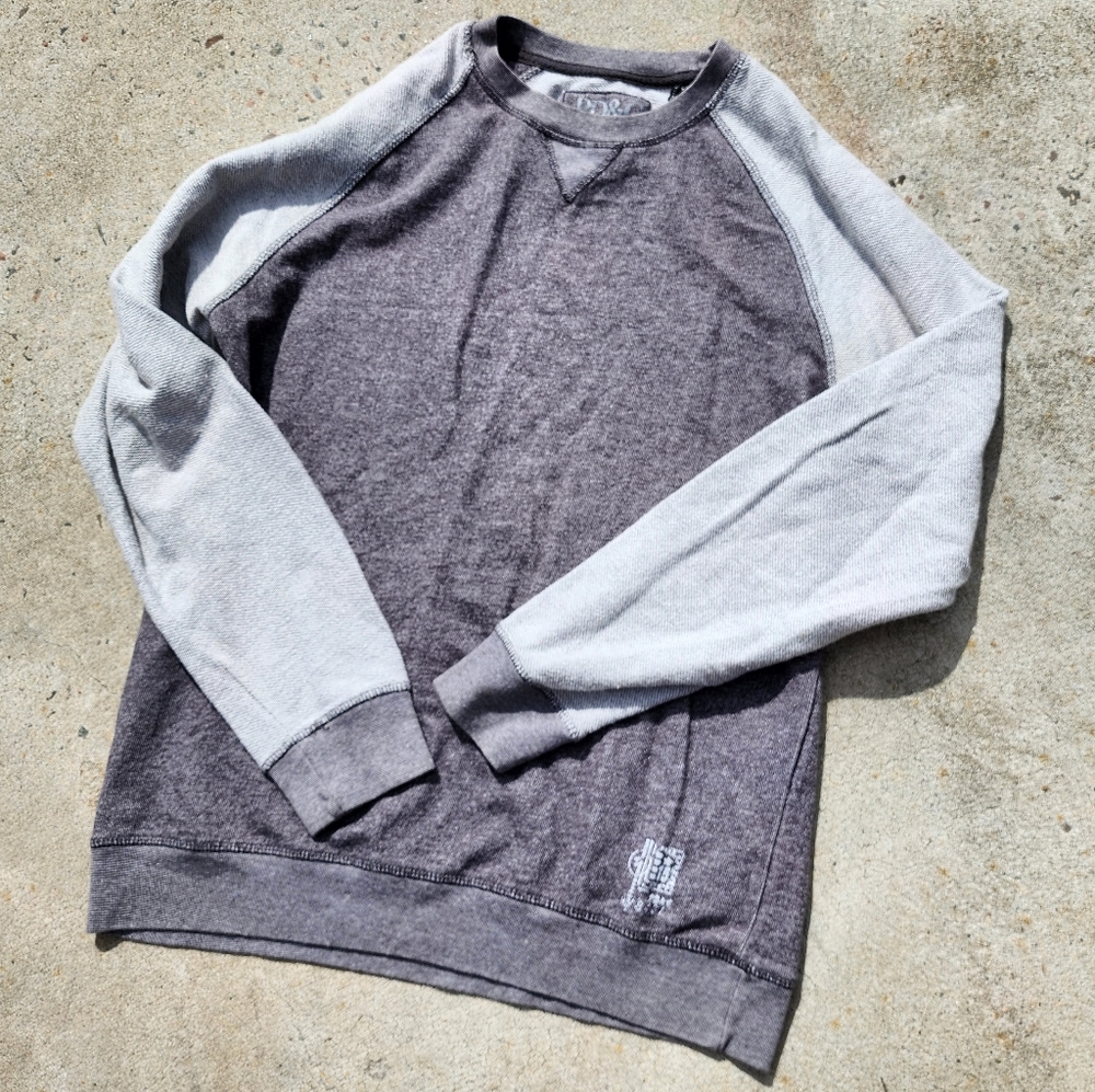 PD&C large gray pullover - Picture 4 of 6
